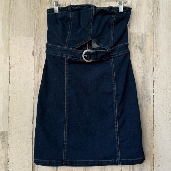 🍄Free People🍄 As If Dark Wash Denim Belted Strapless Mini Dress Size M - Picture 4 of 8